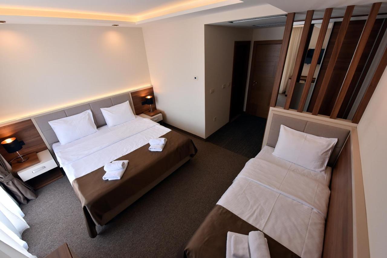 Comfort Triple Room