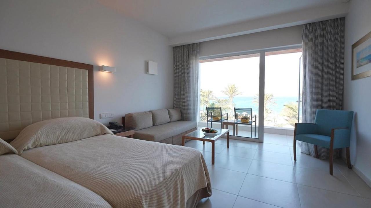 Deluxe Double or Twin Room Sea View