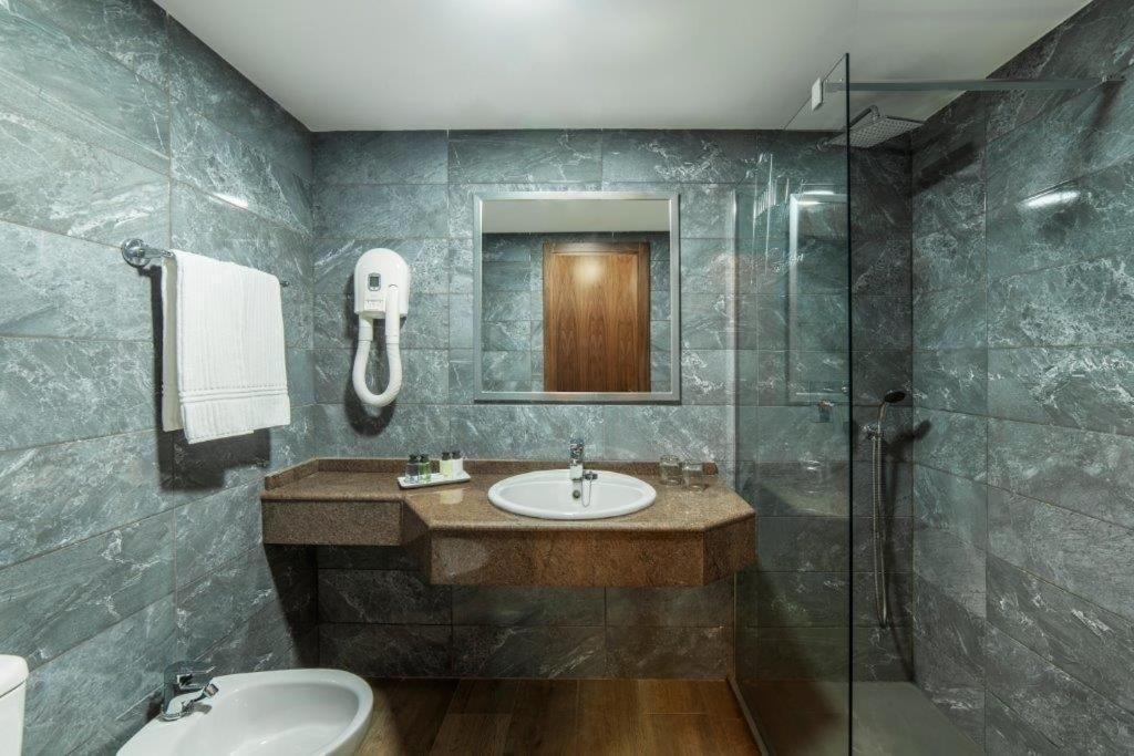 Double or Twin Room Pool View