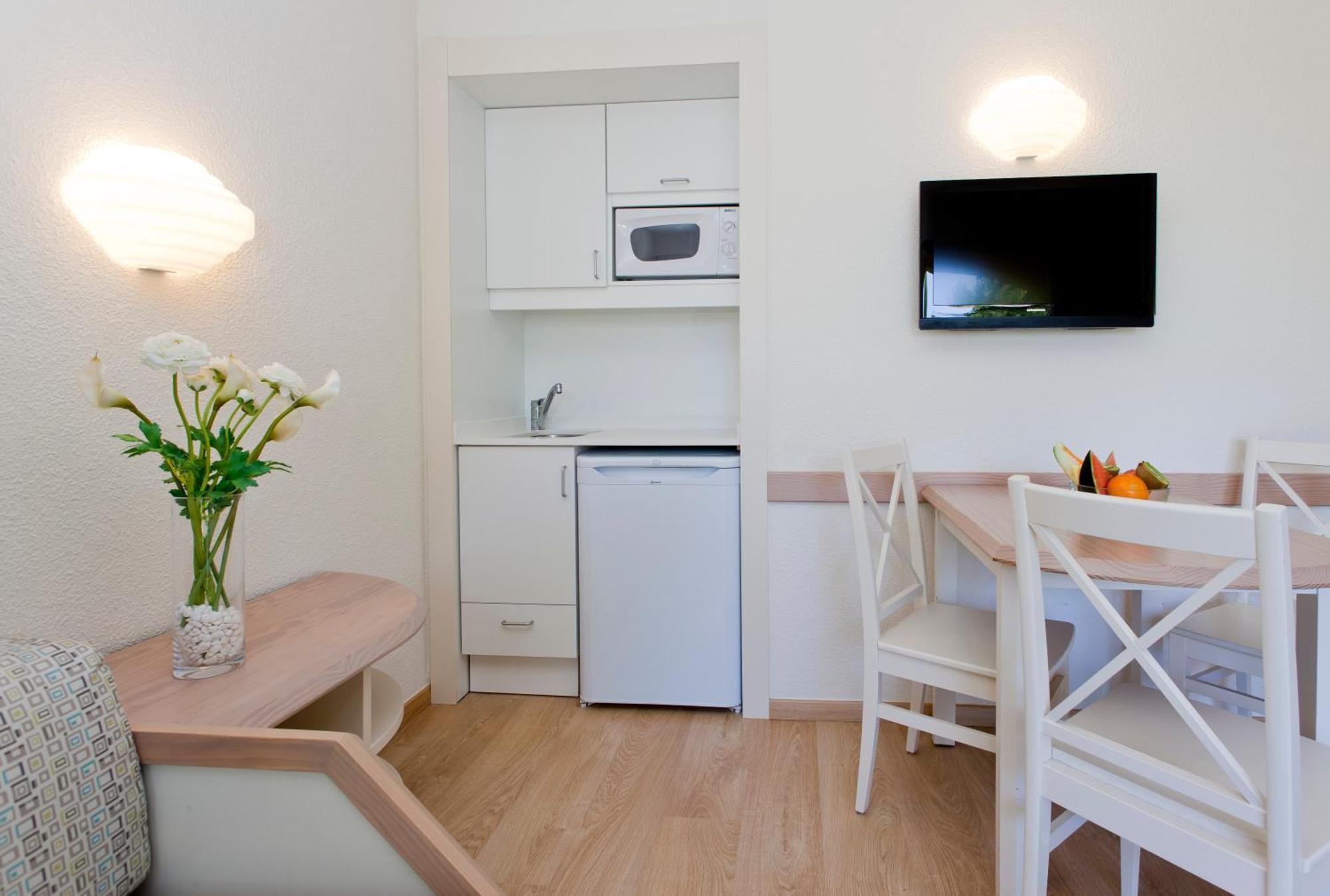 Apartamento con balcón