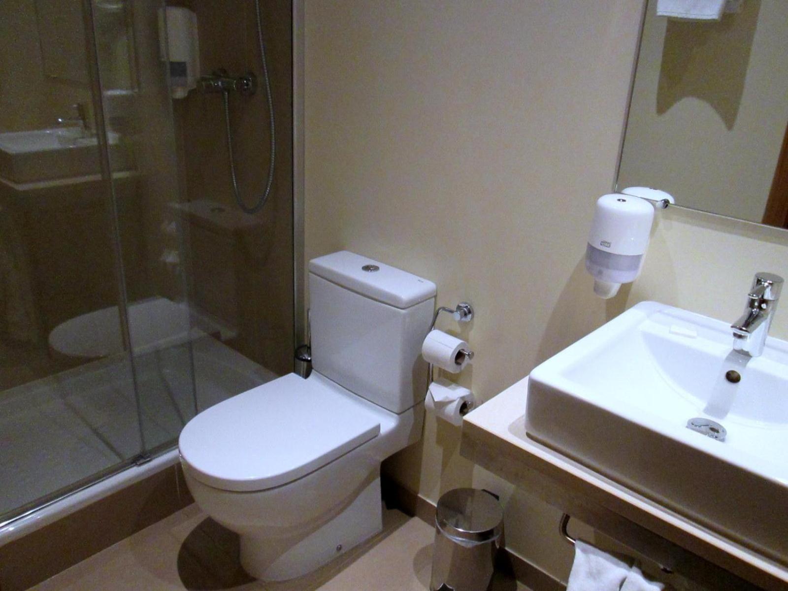 Habitación Triple con balcón