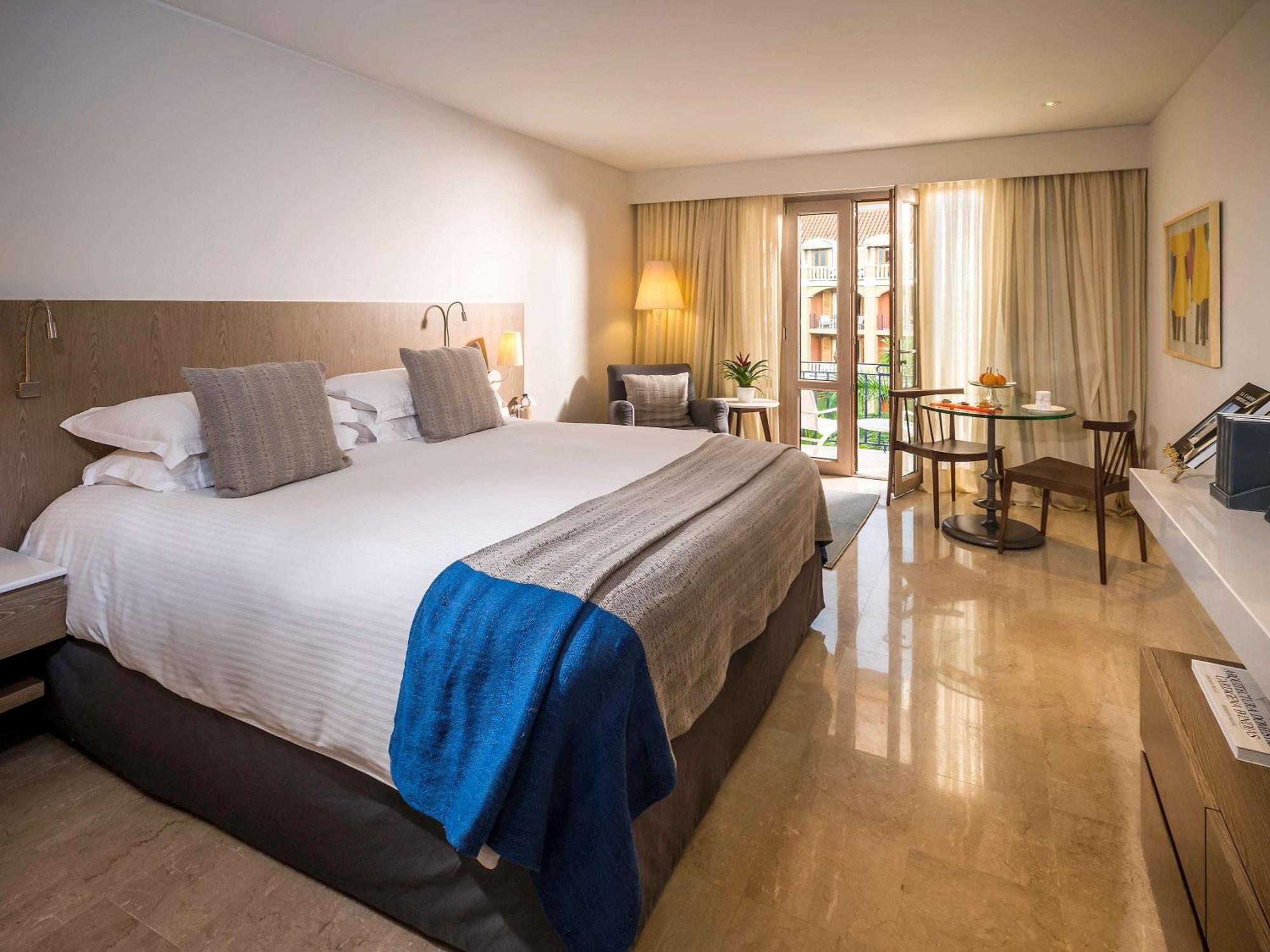 Superior King Room with Balcony or Terrace - Pool or Garden View,1765207901:JPEG