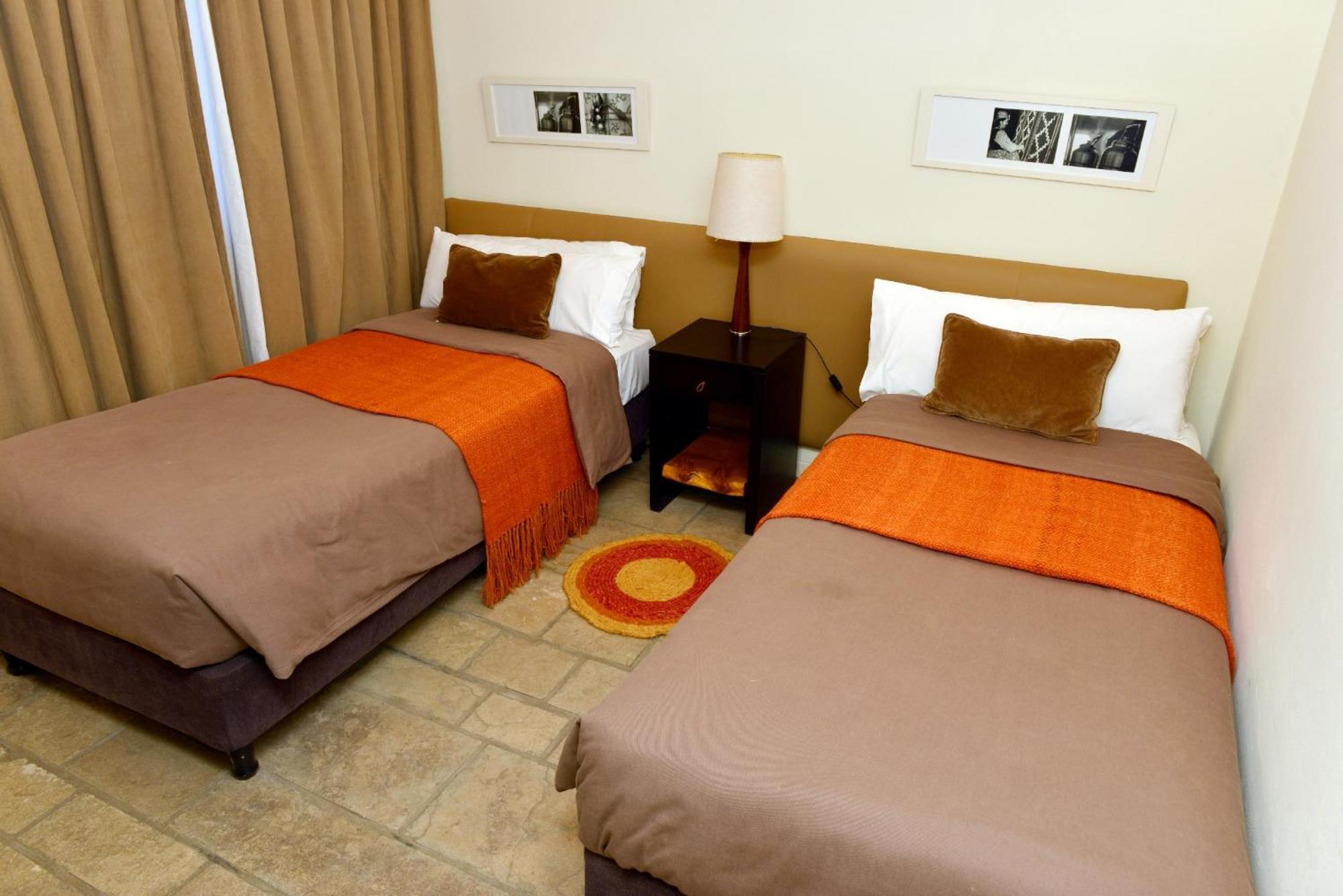 Deluxe Suite