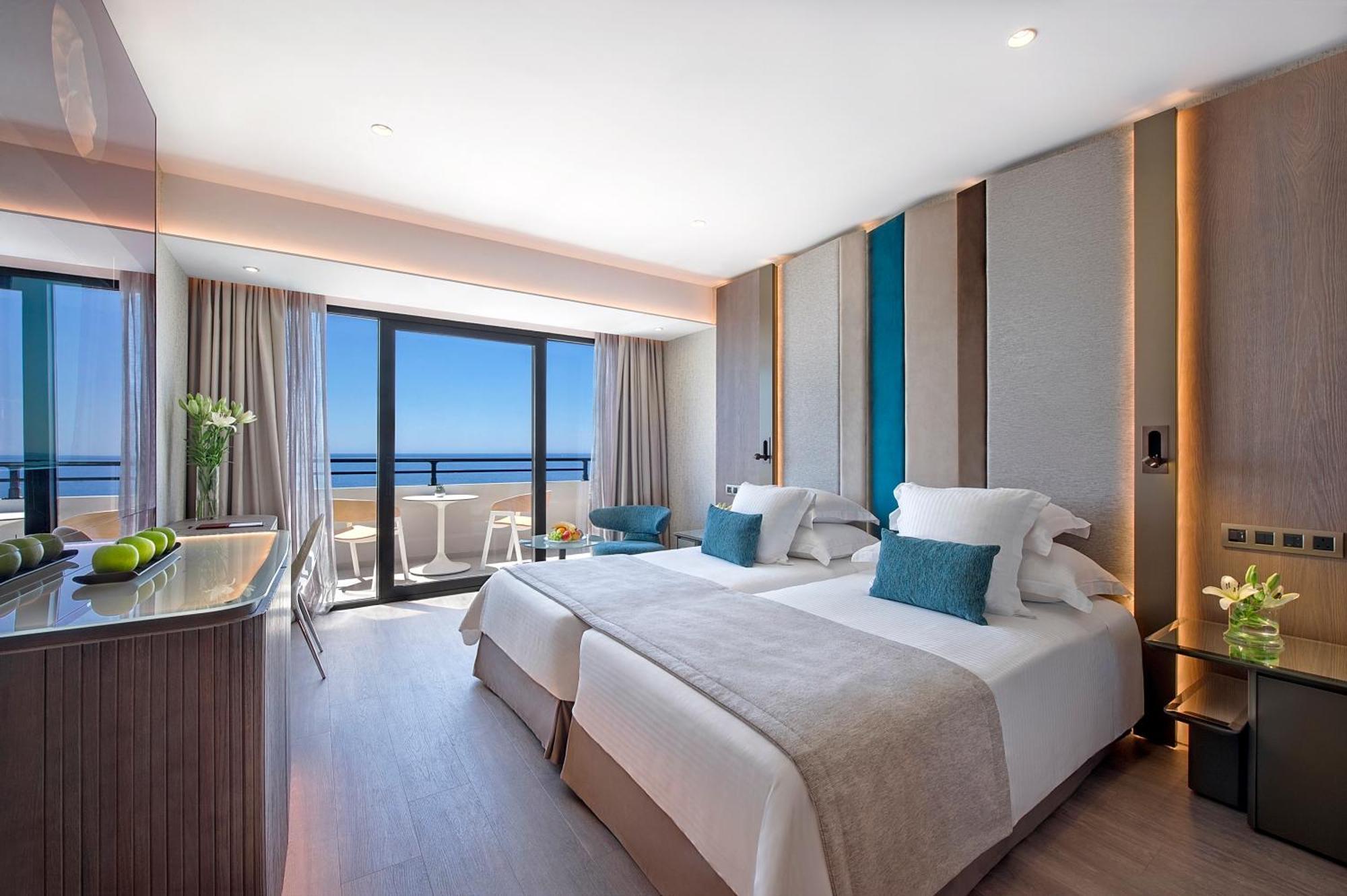 Family Room Plus Sea View,1330725416:JPEG