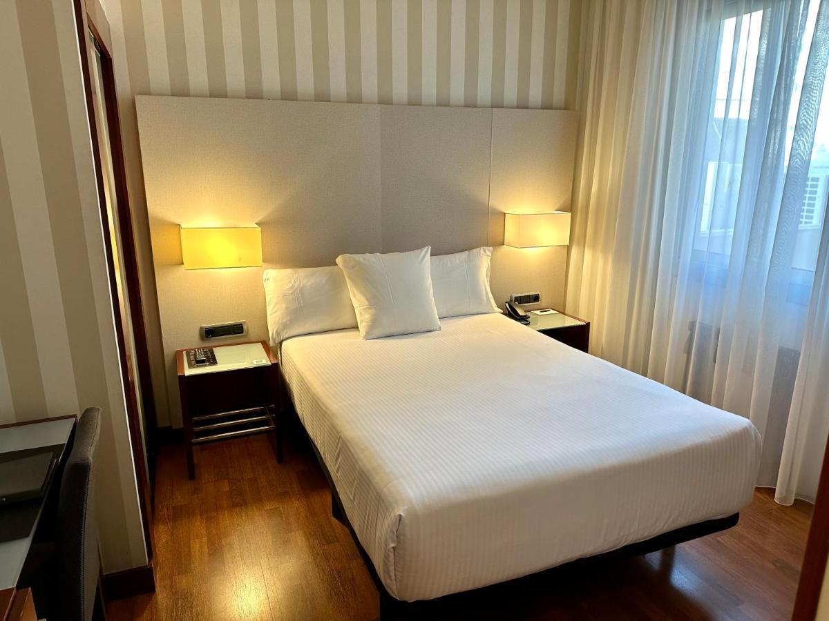 Economy Single Room,723926479:JPEG
