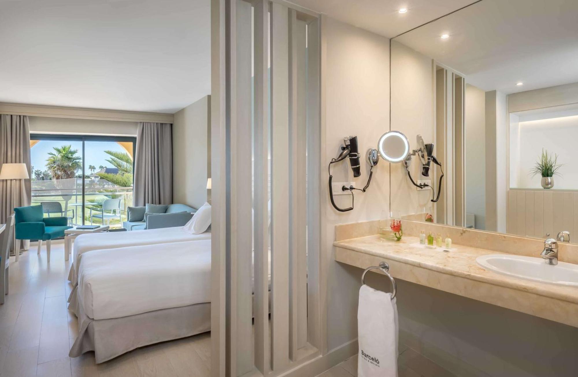 Double or Twin Room Terrace
