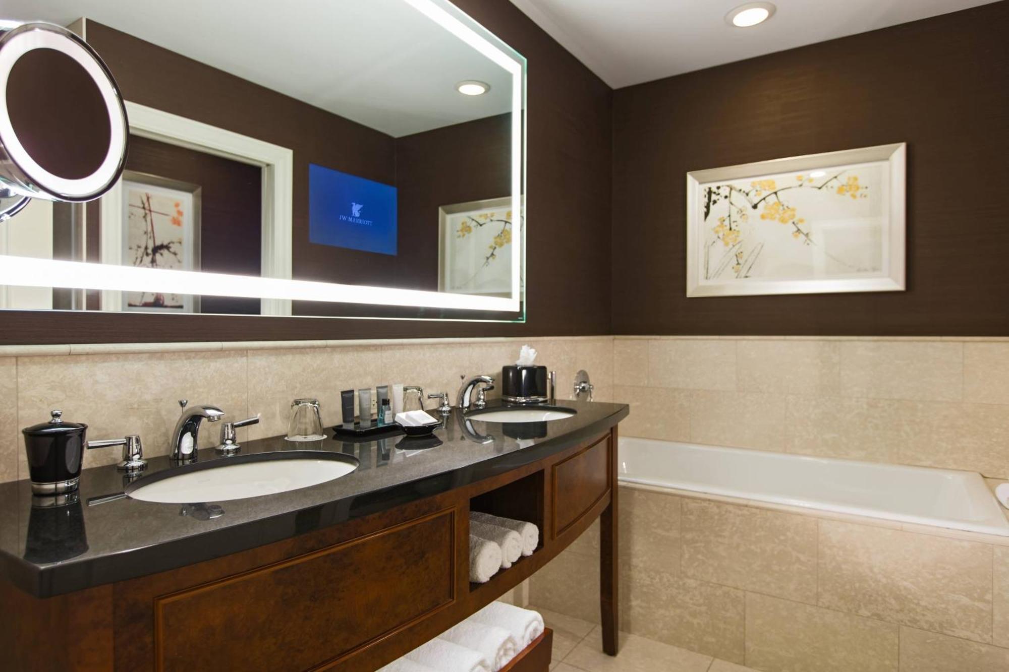 Executive King Room,1548393334:JPEG