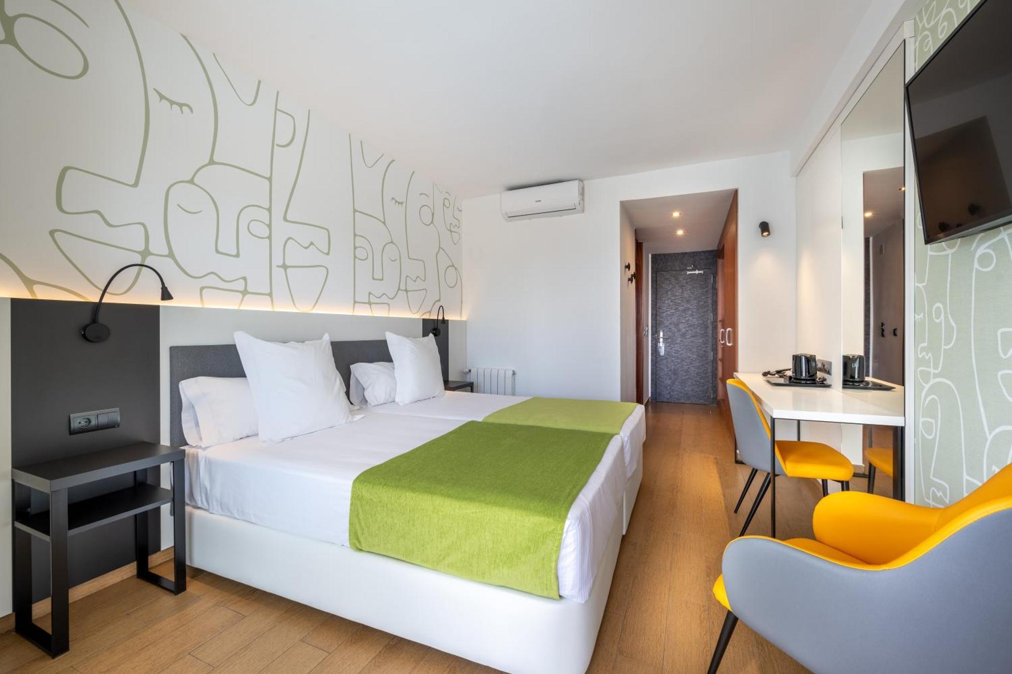 Premium Double or Twin Room,1588041427:JPEG