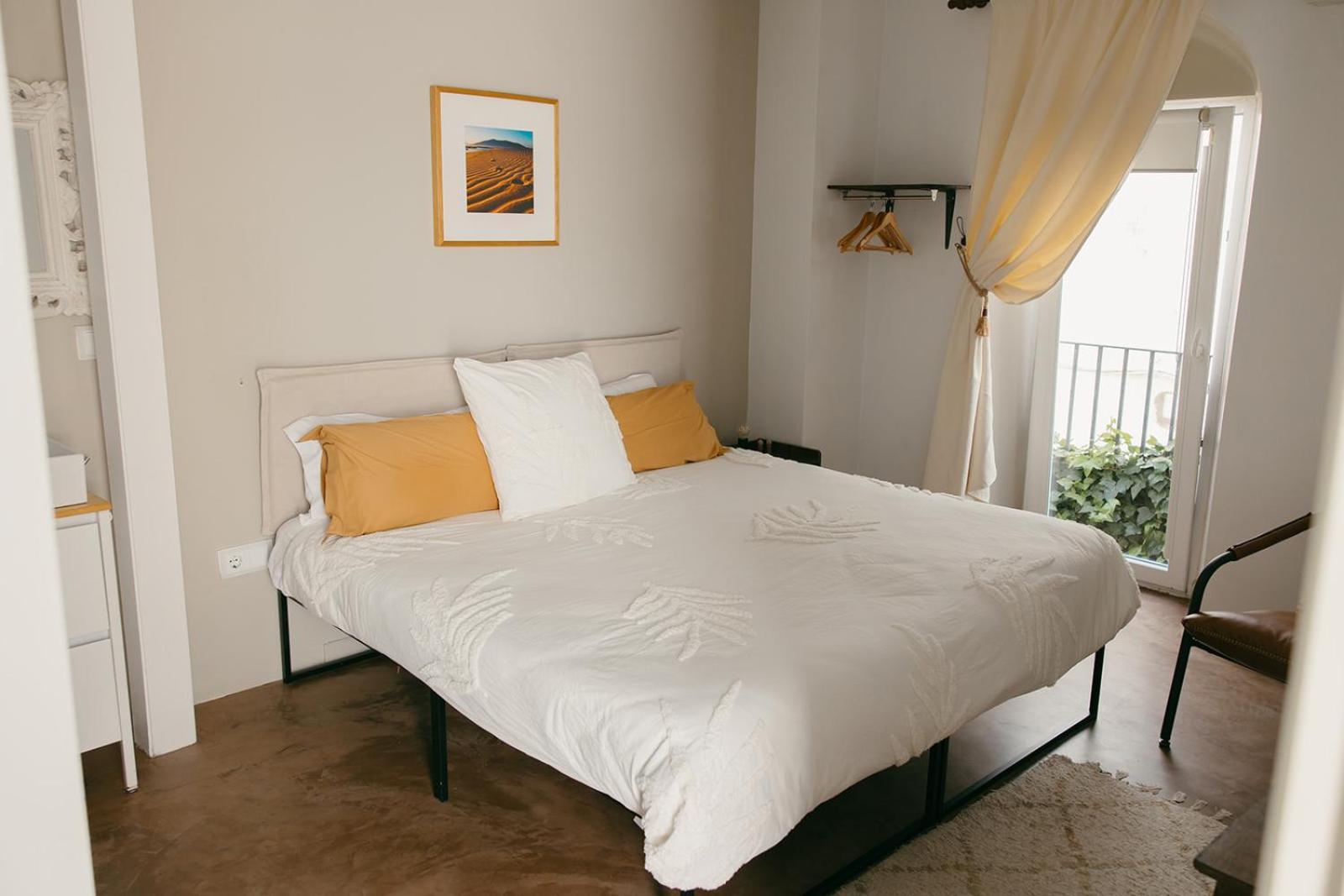 Double Room Private Bathroom