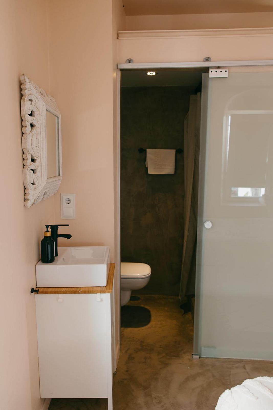 Double Room Private Bathroom