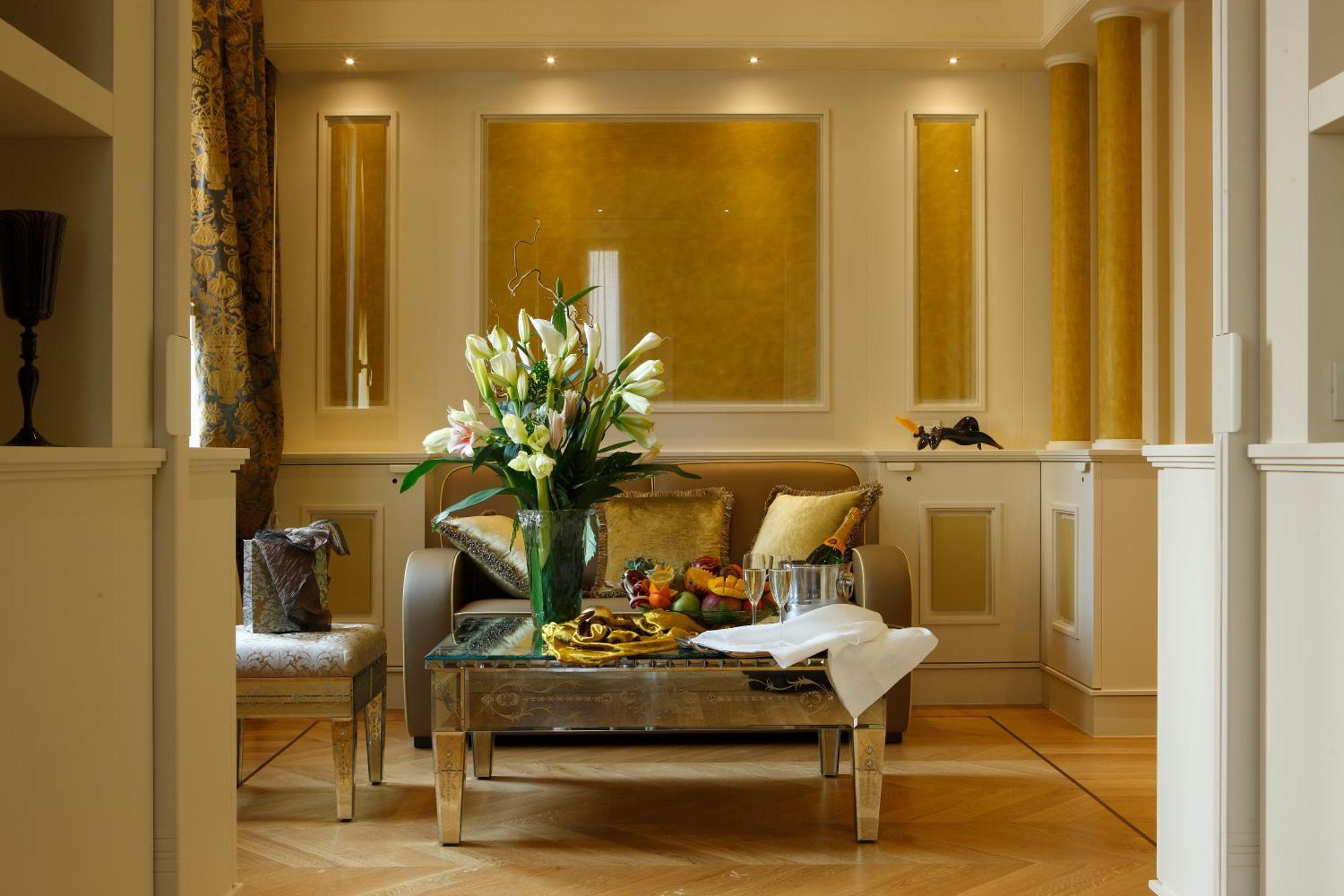 Two-Bedroom Suite San Marco Square View