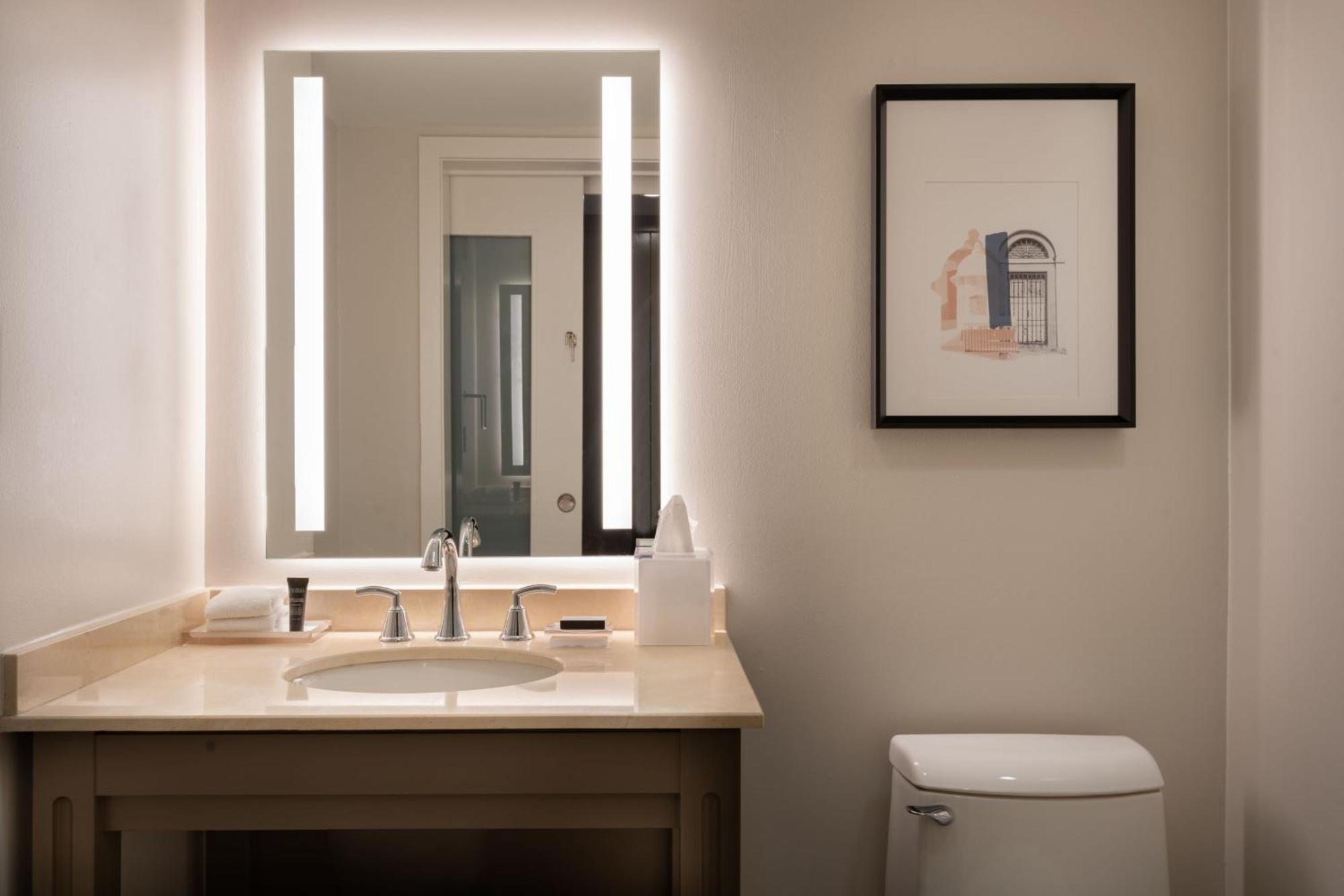 Traditional Room Two Queen Beds City View Hearing Accessible