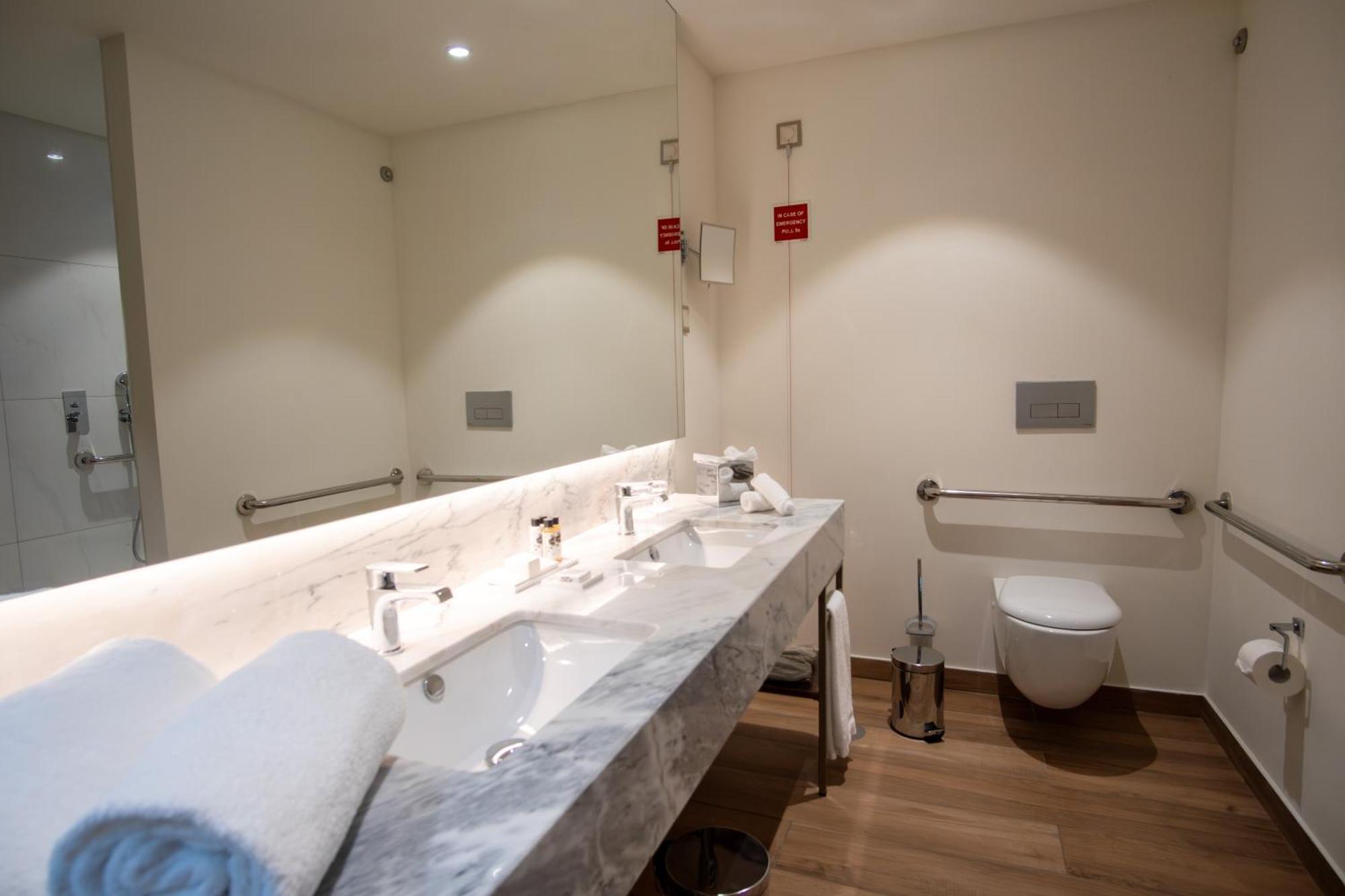 Habitación Doble Deluxe adaptada para personas de movilidad reducida - 1 cama extragrande
