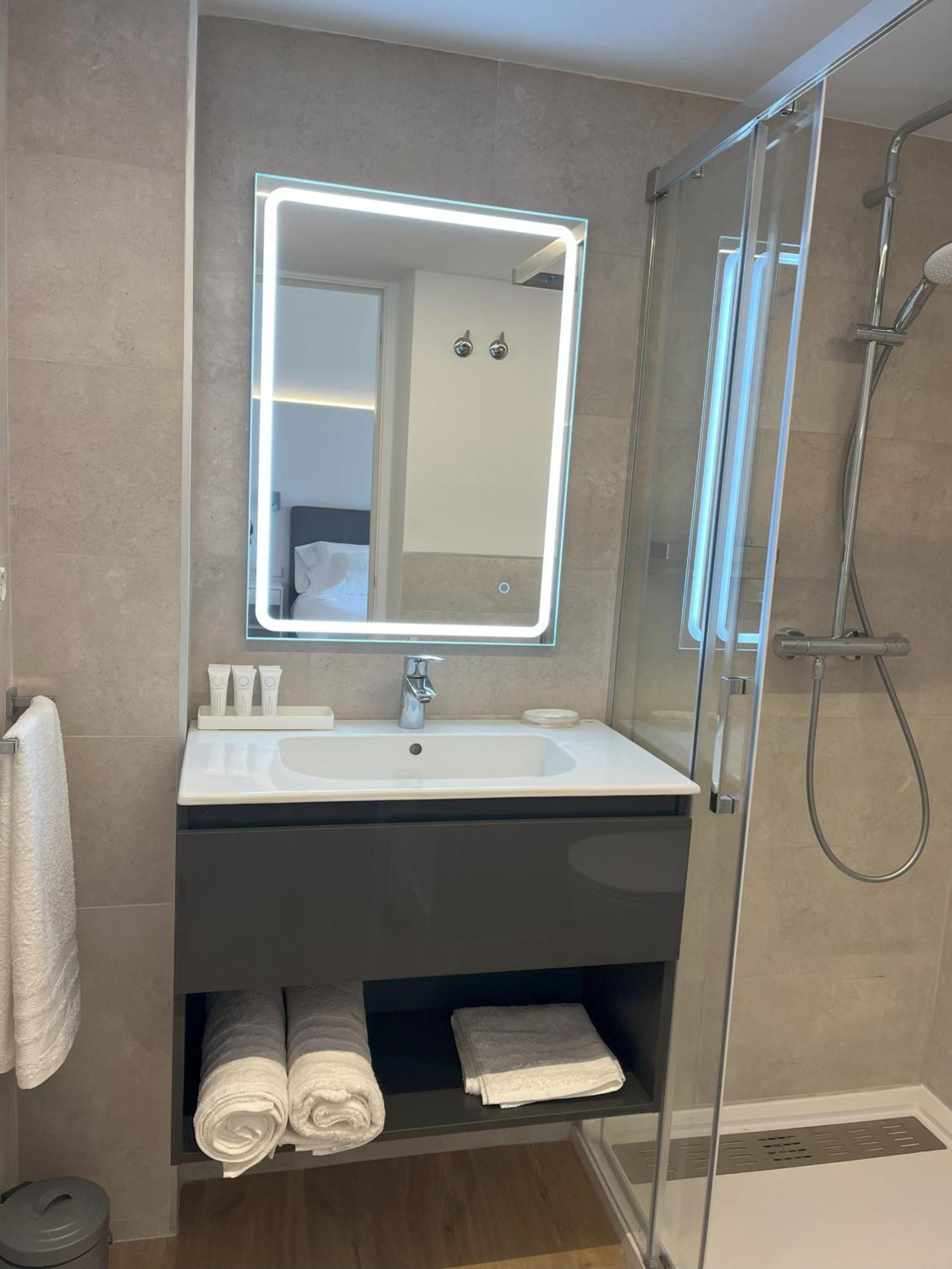 Suite con balcón