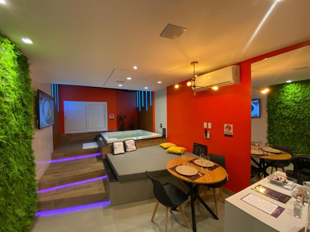 Deluxe Double Room Bath