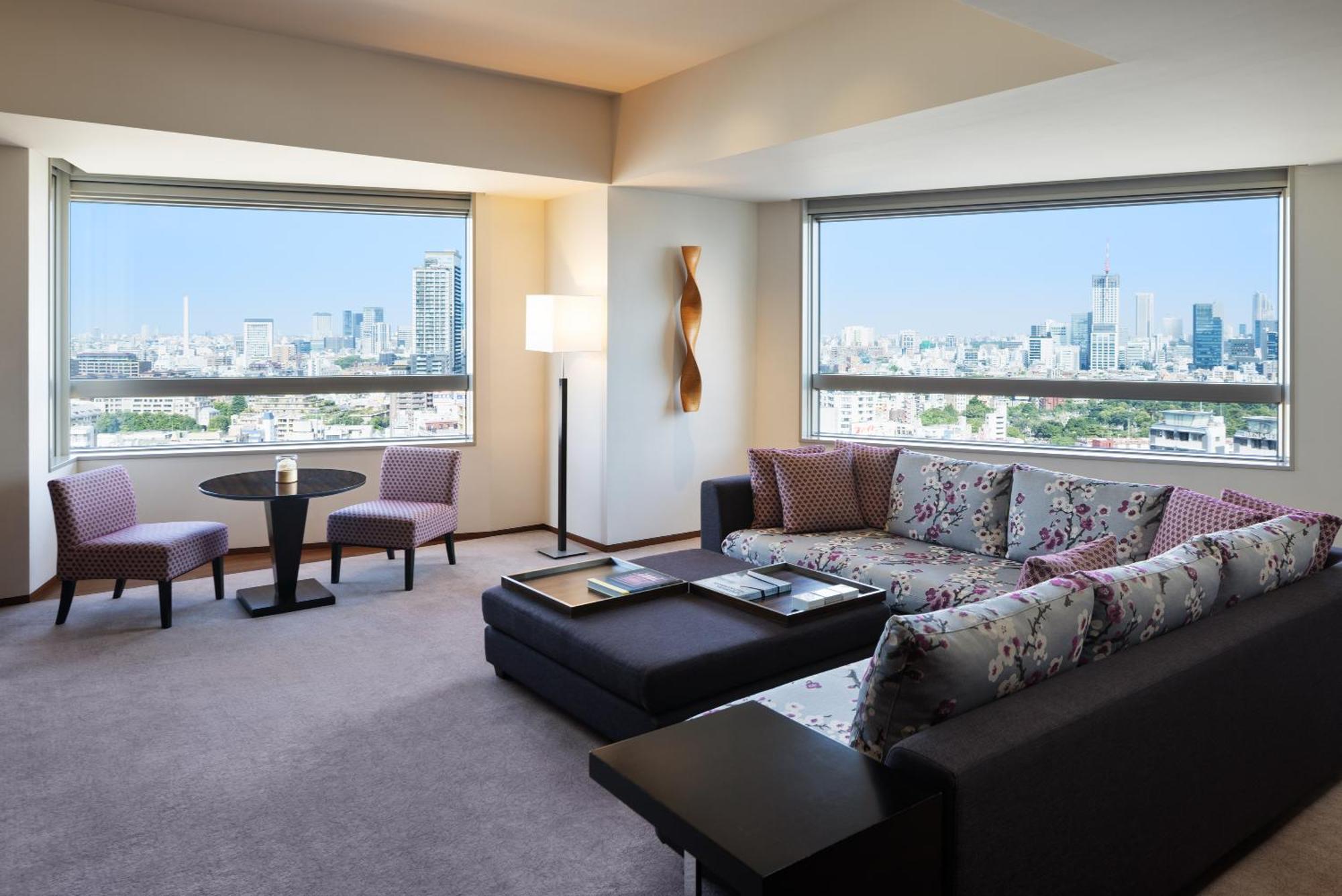 Grand Executive Suite One King Bed,1717080065:JPEG