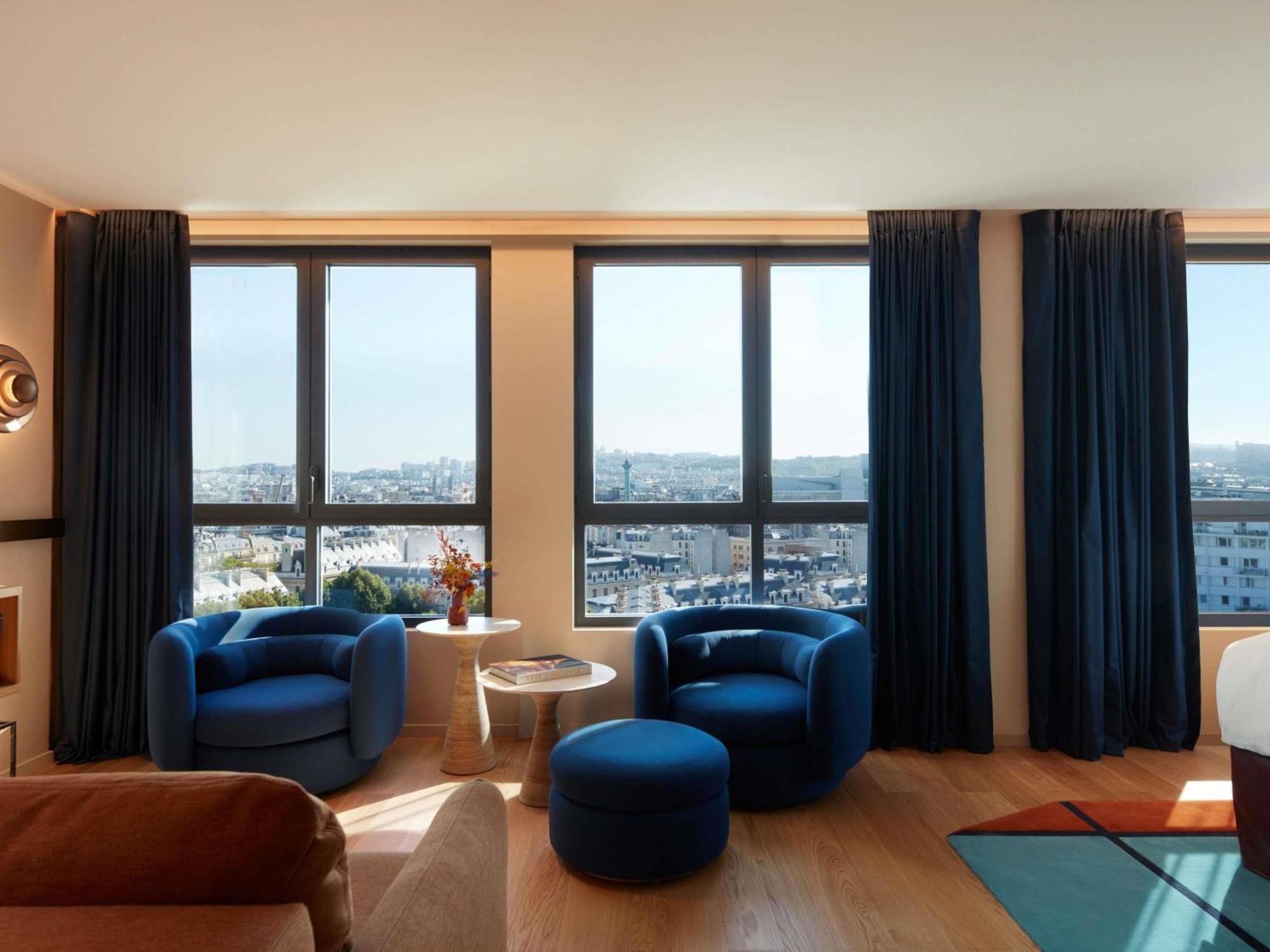 Suite Esquinera L'Atelier con vistas a las azoteas de París