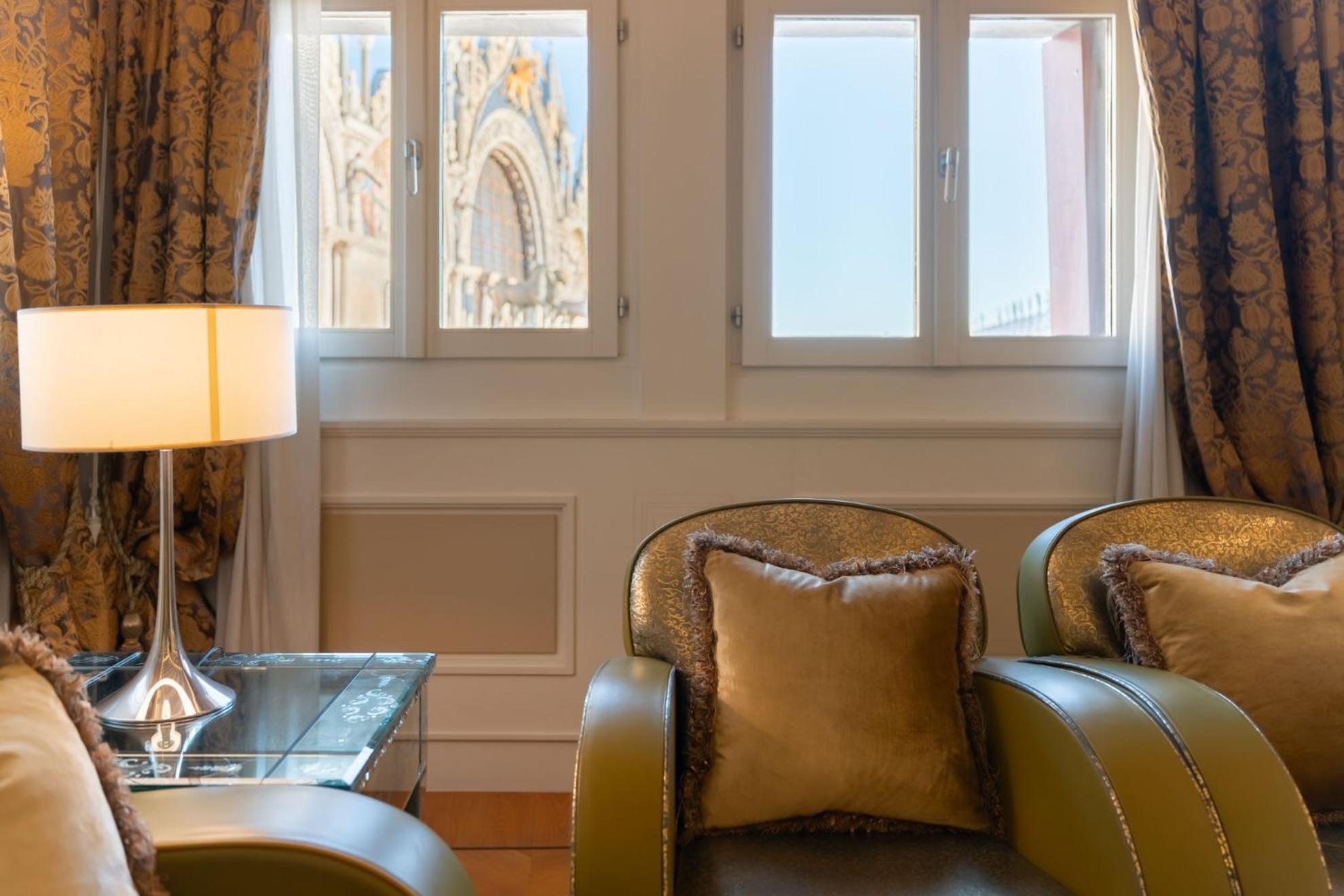 Two-Bedroom Suite San Marco Square View