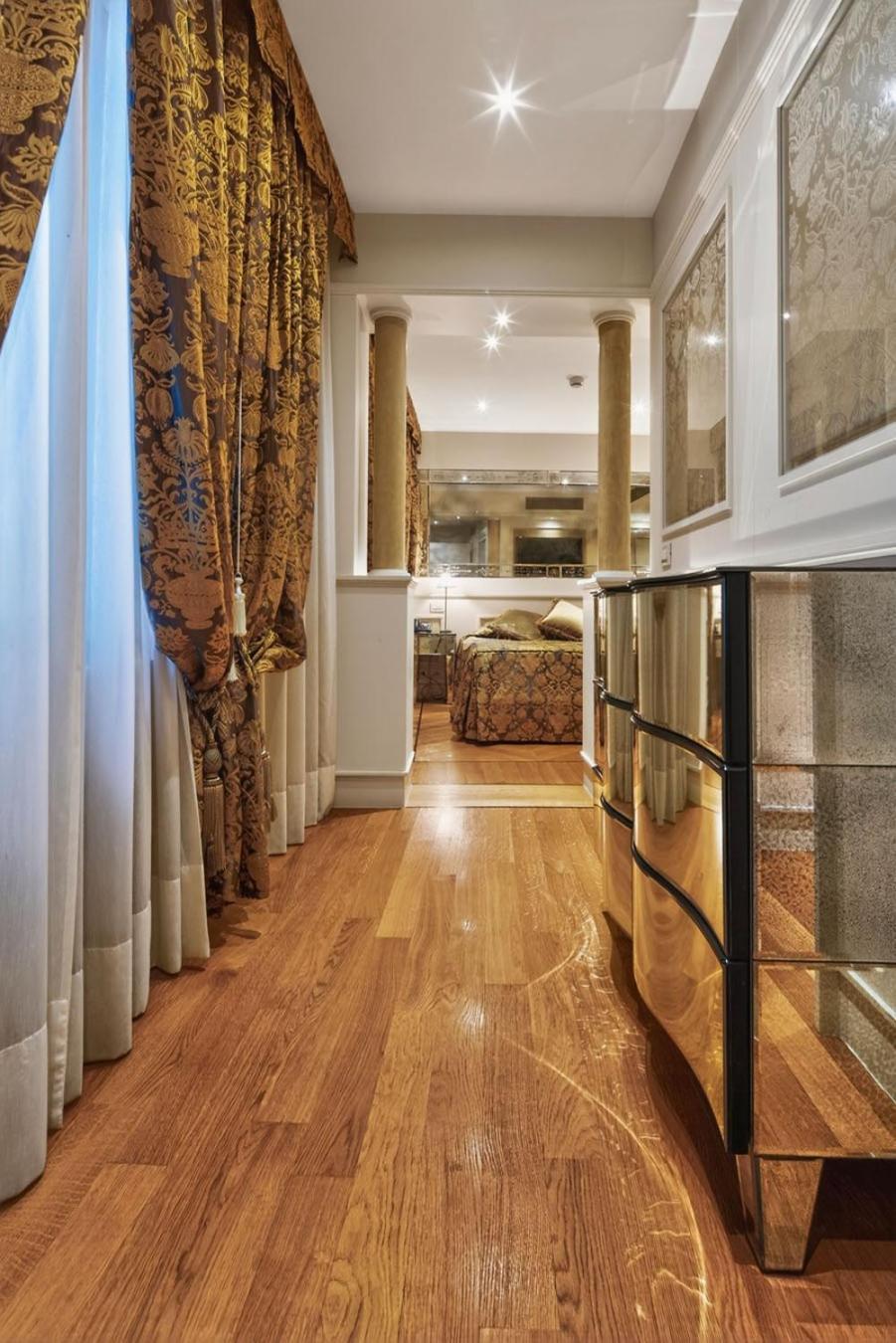 Two-Bedroom Suite San Marco Square View