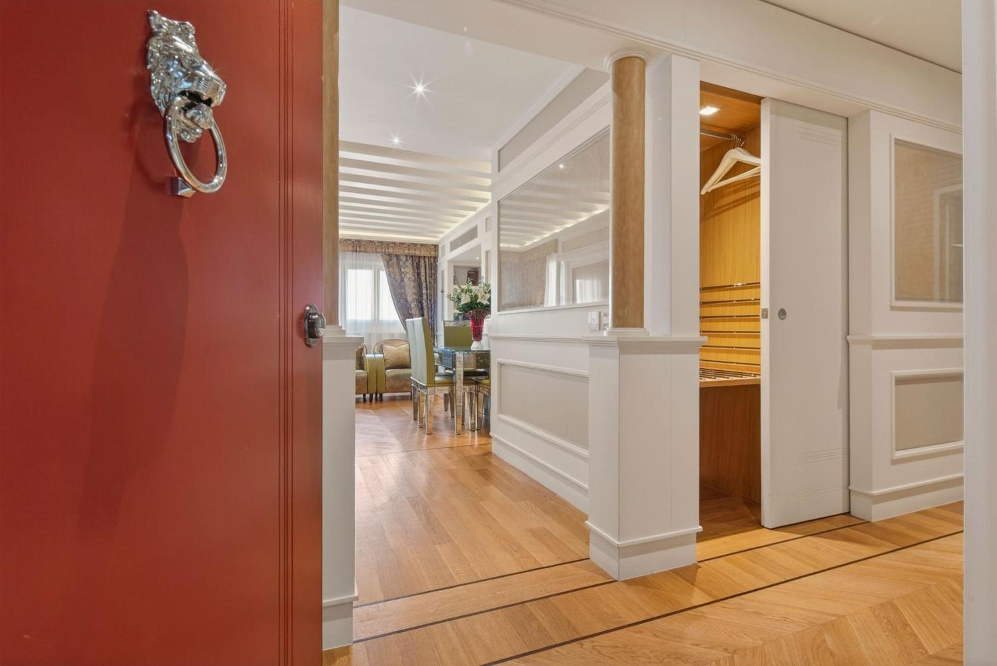 Two-Bedroom Suite San Marco Square View
