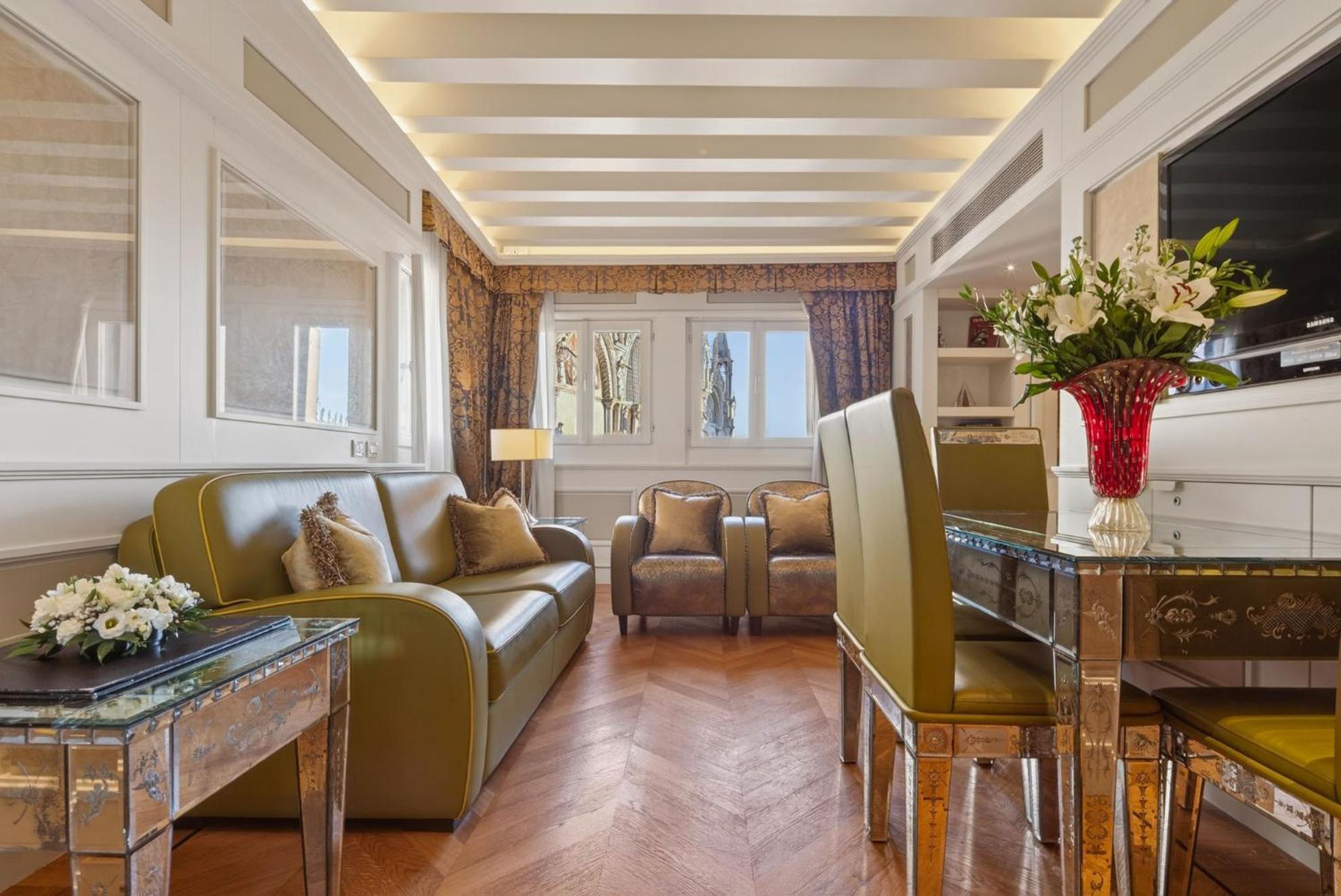 Two-Bedroom Suite San Marco Square View