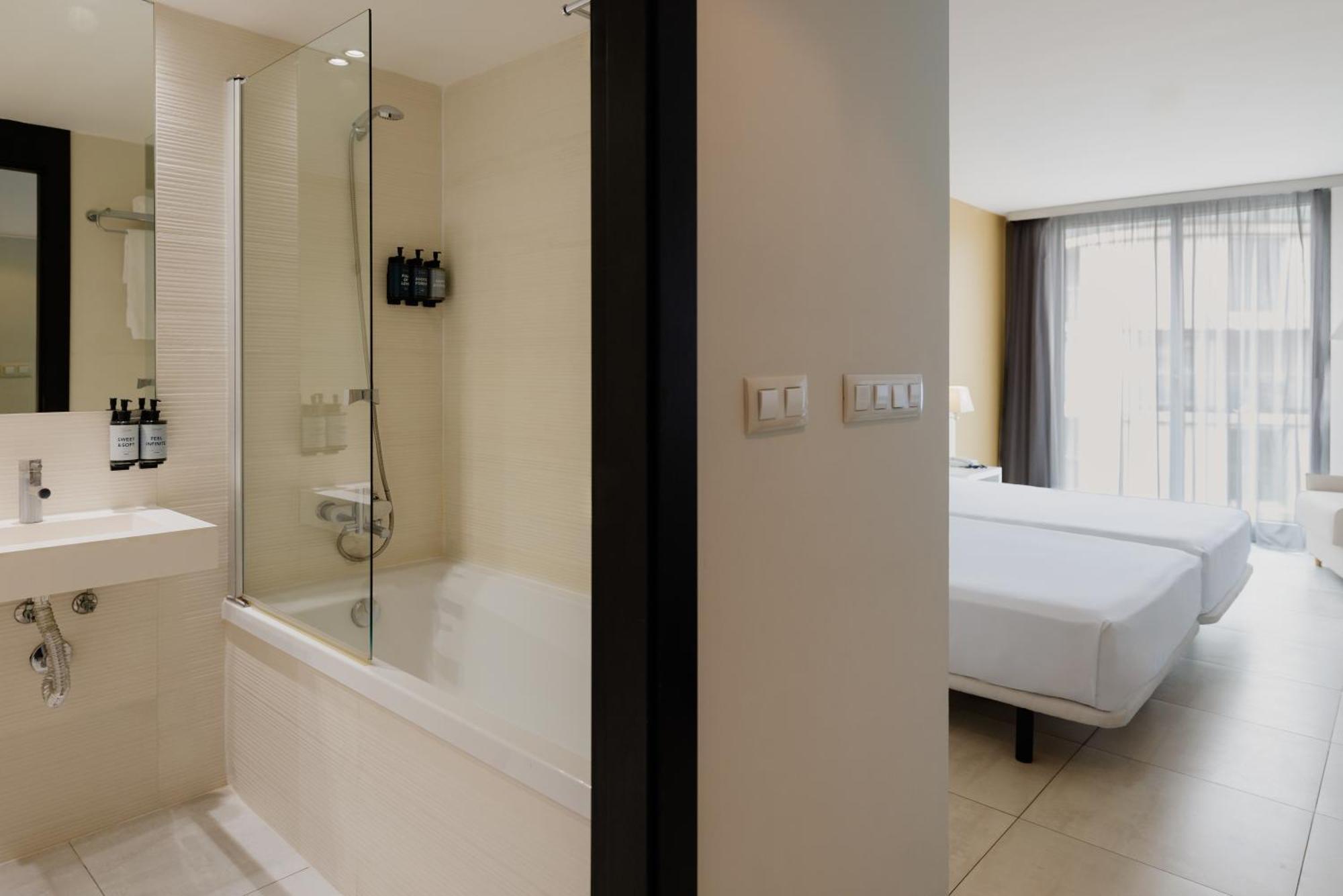 Deluxe Triple Room,1758289666:JPEG