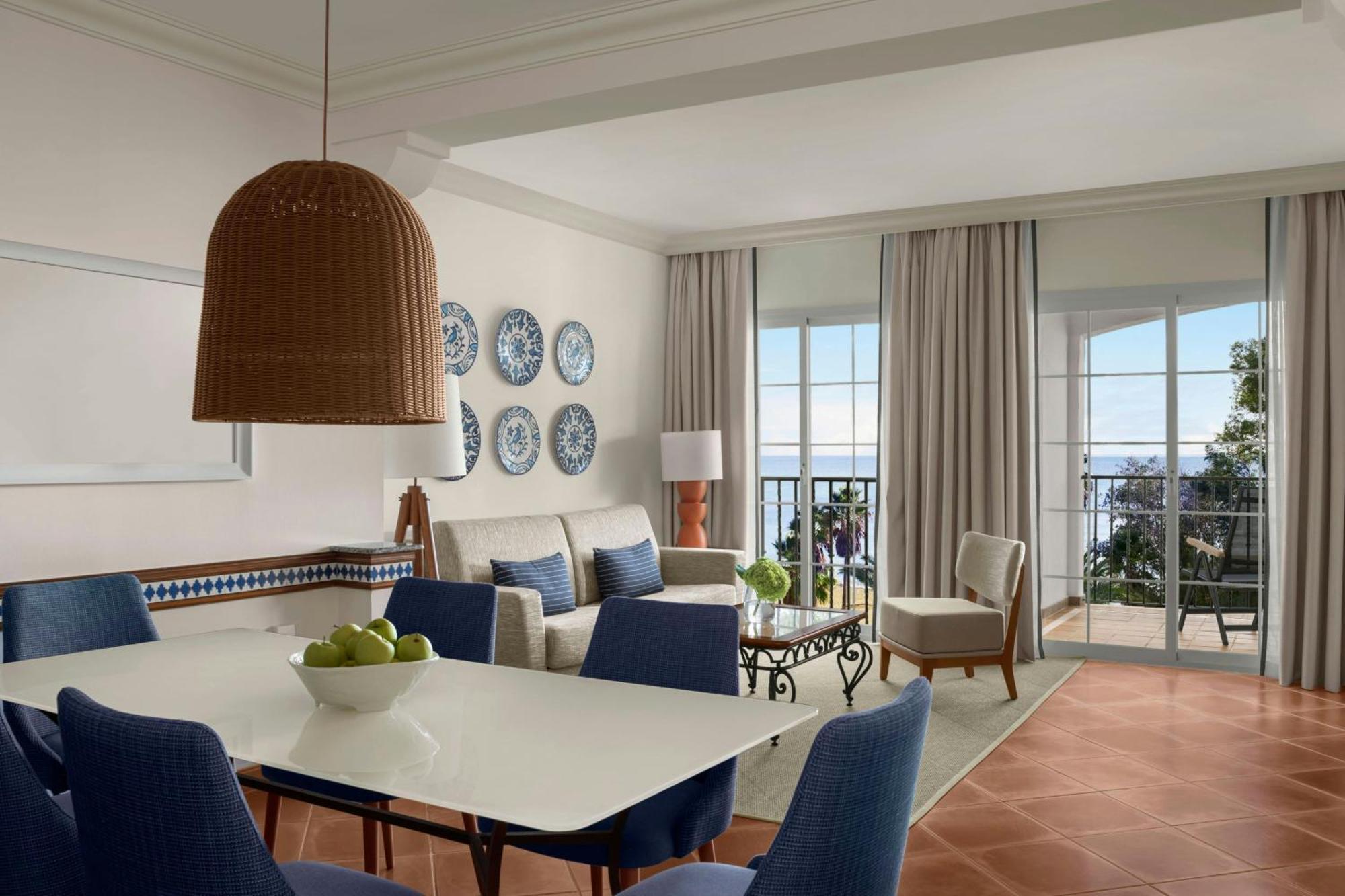 Apartamento de 3 dormitorios con balcón