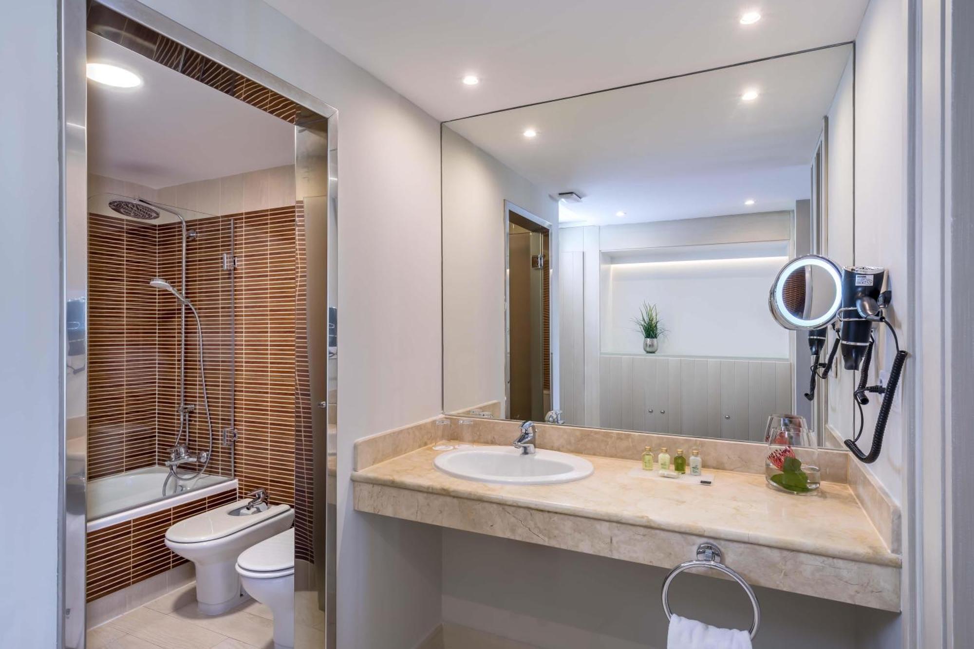Double or Twin Room Terrace