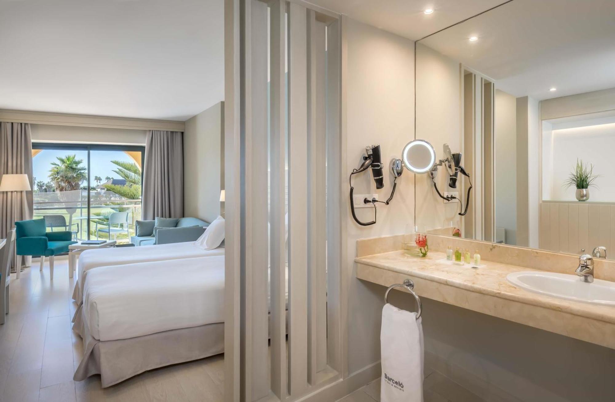 Double or Twin Room Terrace