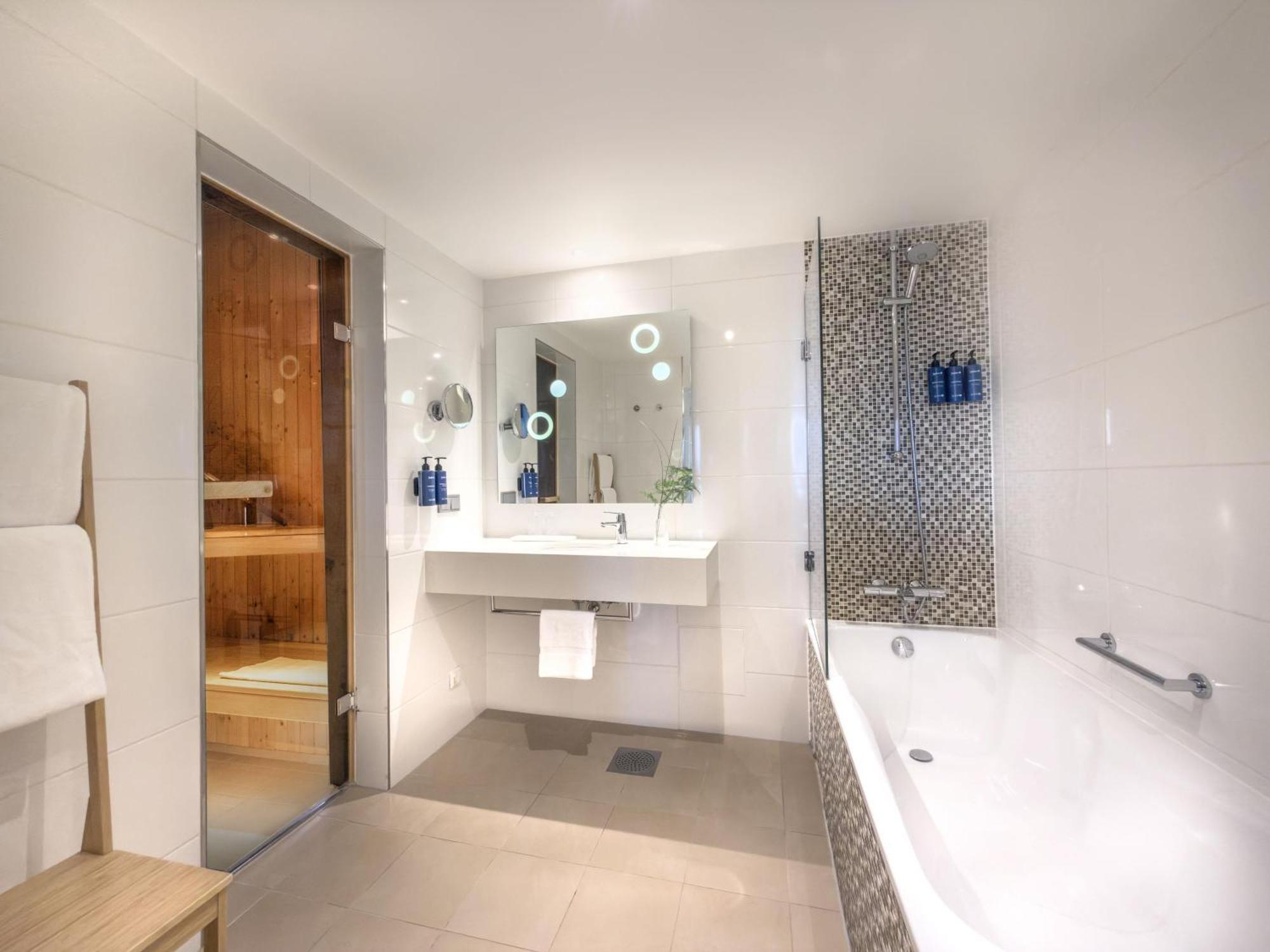 Net Zero One-Bedroom Suite Sauna