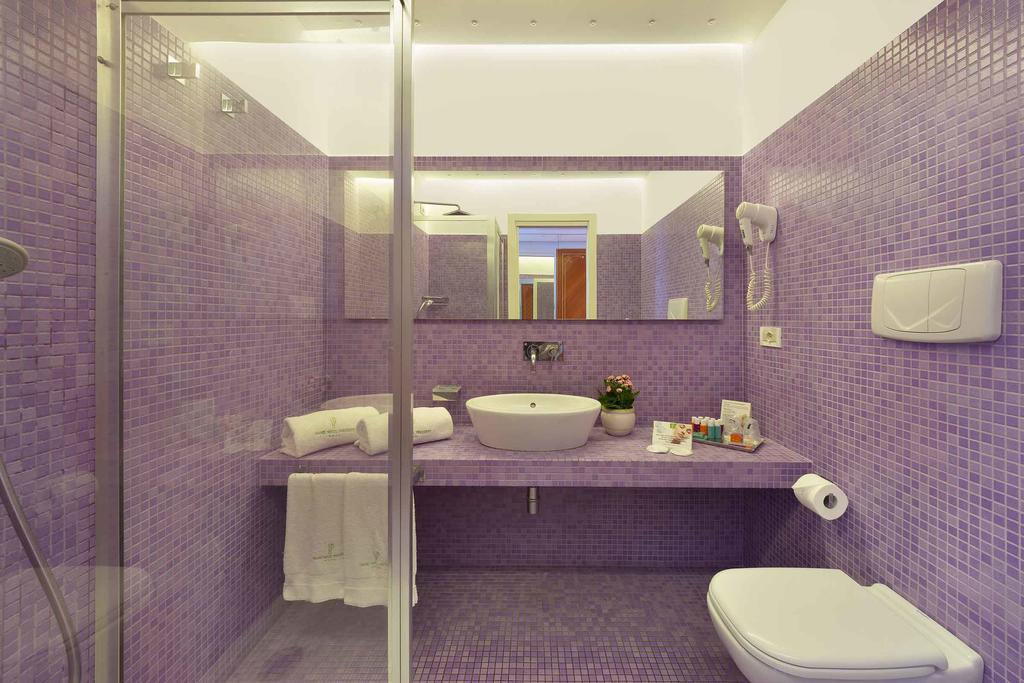 Deluxe Double or Twin Room Sea View