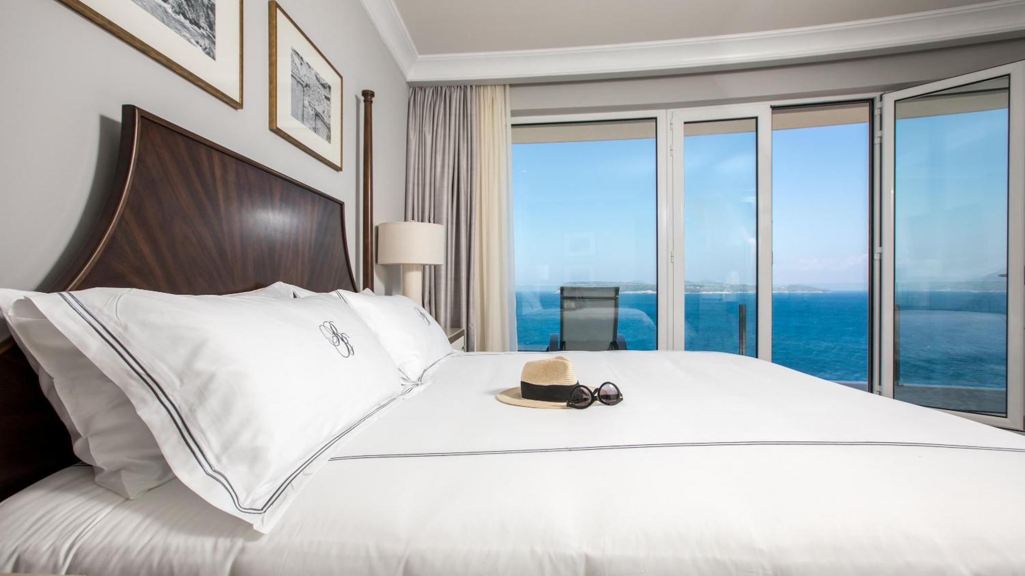Royal Sky King Room with Sea View Room and Balcony,1008275263:JPEG