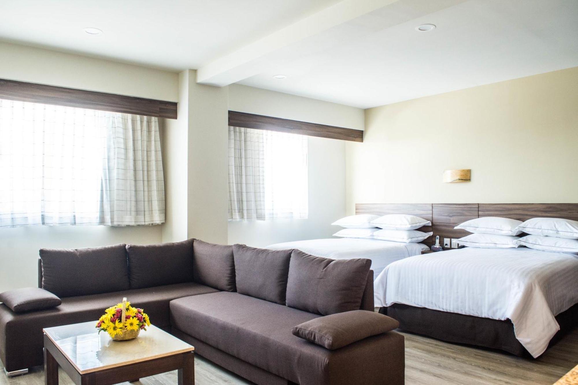 Junior Suite,914104678:JPEG