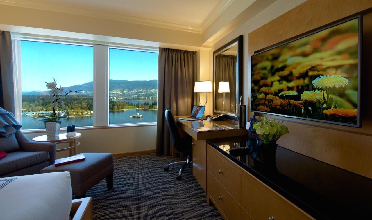 Habitación Doble Deluxe con cama grande y vistas al puerto