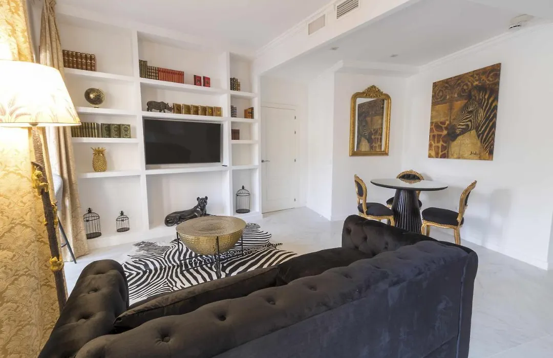 The Clock House - Luxury Urban Suites-1