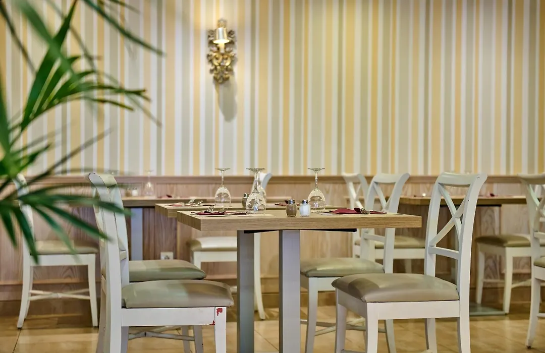 Grupotel Orient-1