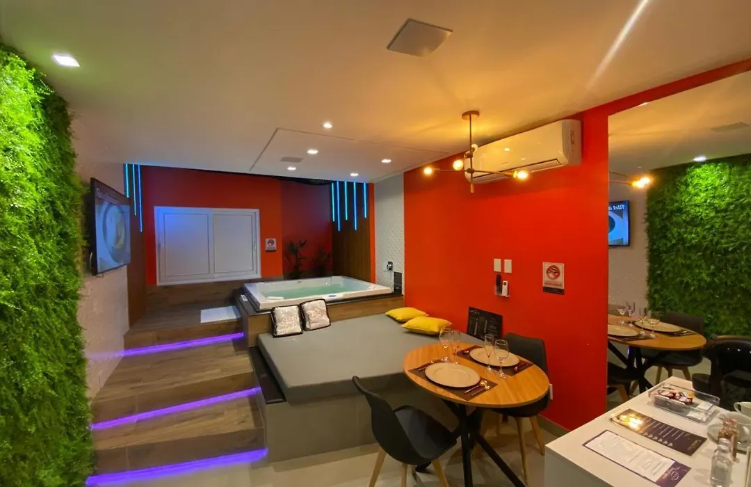 Fantasy Motel-1
