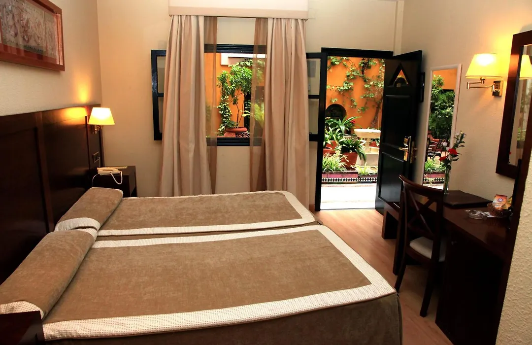 Hotel Cervantes-1