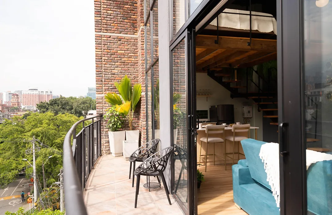 Royal Living Poblado-1