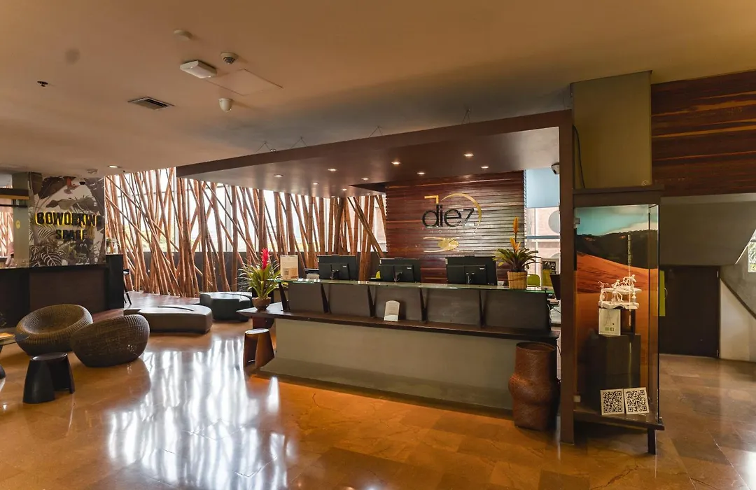 Diez Hotel Categoría Colombia-1