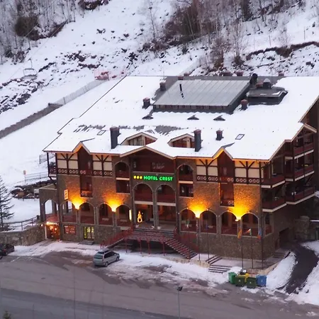 Hotel Crest-2