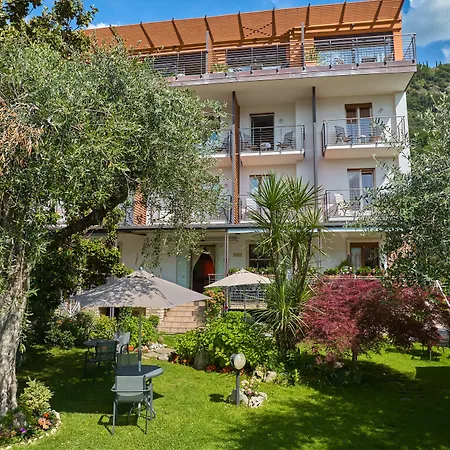 Eco Hotel Ariston-3