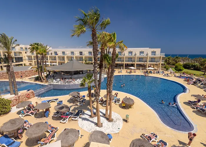 Cabogata Beach Hotel
