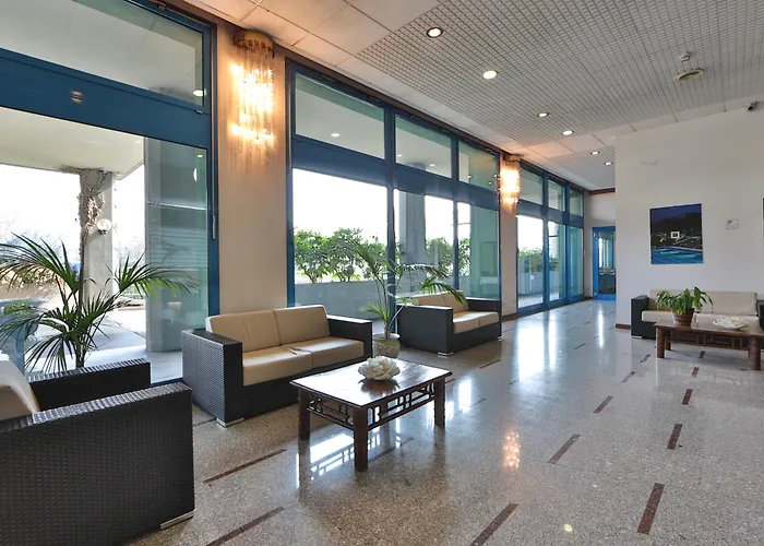 Sin servicio: Unaway Hotel & Residence Quark Due Milano