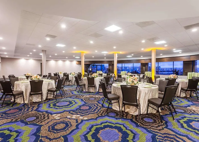 Hotel que admite mascotas: Wyndham San Diego Bayside