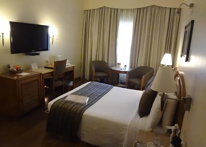 Sun-N-Sand Mumbai Juhu Beach