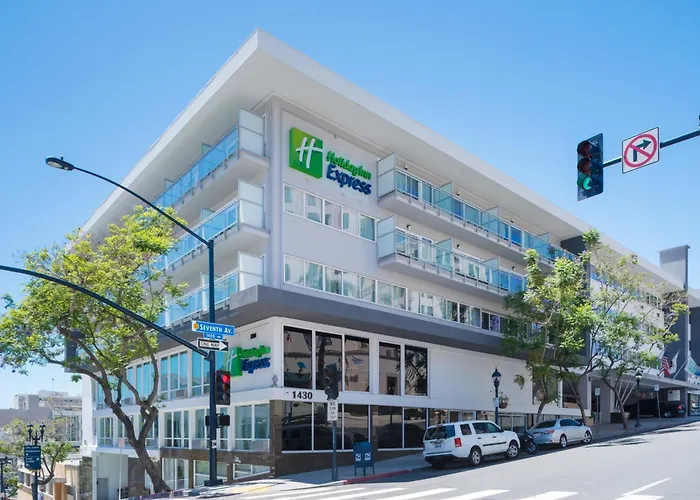 Holiday Inn Express - Downtown By Ihg