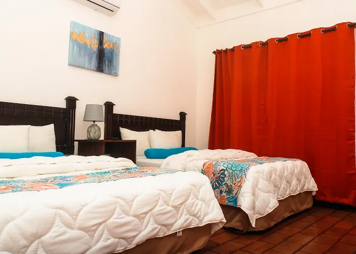 Hotel de golf: Club y Hotel Condovac La Costa