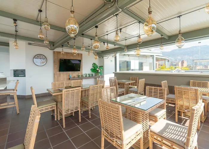 Seven Inn Hotel