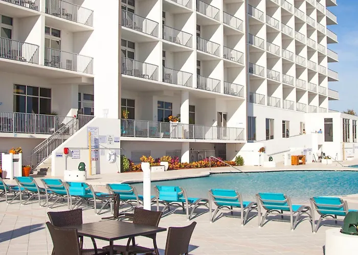 Holiday Inn Express & Suites Panama City Beach - Beachfront By Ihg
